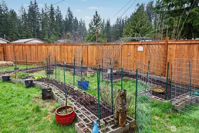 8365 Golden Valley Boulevard, Maple Falls, WA 98266 - Photo 23