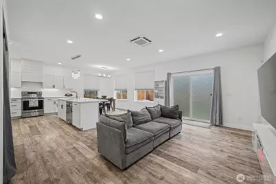 8365 Golden Valley Boulevard, Maple Falls, WA 98266 - Photo 3