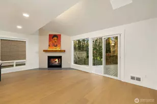 1039 NE 113th St, Seattle, WA 98125 - Photo 23