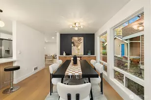 1039 NE 113th St, Seattle, WA 98125 - Photo 3