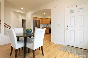 4010 NE 3rd Ct, Renton, WA 98056 - Photo 7