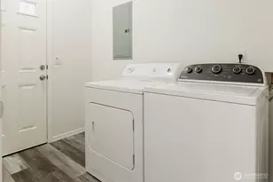 4010 NE 3rd Ct, Renton, WA 98056 - Photo 11