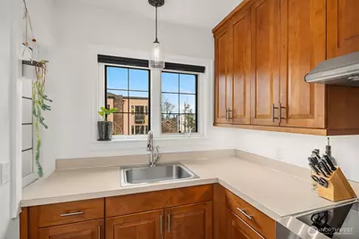 1101 17th Avenue #303, Seattle, WA 98122 - Photo 15