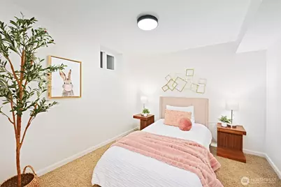 900 W Emerson Street, Seattle, WA 98119 - Photo 19