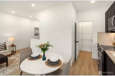 9029 8th Avenue NW #C, Seattle, WA 98117 - Photo 11