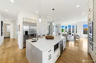 526 14th Ave W, Kirkland, WA 98033 - Photo 9