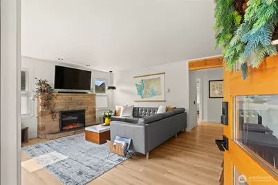 8053 16th Avenue NW, Seattle, WA 98117 - Photo 3