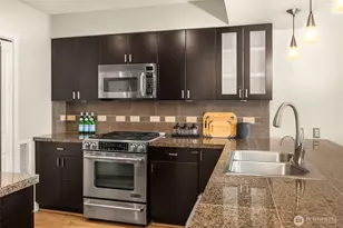 819 Virginia St, Seattle, WA 98101 - Photo 9