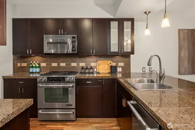 819 Virginia Street #1403, Seattle, WA 98101 - Photo 9