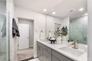 13335 Greenwood Ave N, Seattle, WA 98133 - Photo 33