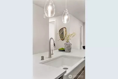 13335 Greenwood Avenue N #D, Seattle, WA 98133 - Photo 13