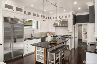 7020 92nd Avenue SE, Mercer Island, WA 98040 - Photo 9