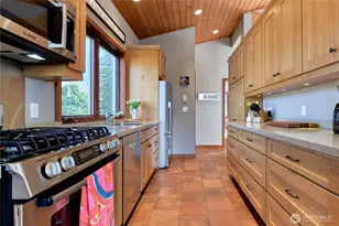 749 Kendor Dr, Point Roberts, WA 98281 - Photo 15