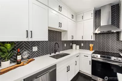 4018 Beach Drive SW, Seattle, WA 98116 - Photo 9
