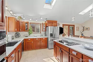 5412 175th Ave Ct E, Lake Tapps, WA 98391 - Photo 9