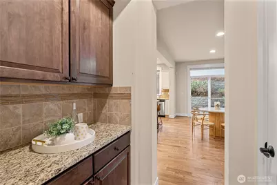 2819 102nd Place NE, Bellevue, WA 98004 - Photo 17