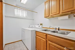 240 St James Pl, Longview, WA 98632 - Photo 21