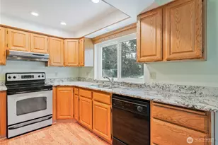 240 St James Pl, Longview, WA 98632 - Photo 9