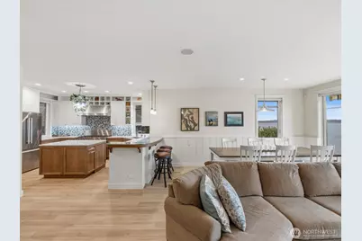 19126 Soundview Drive NW, Stanwood, WA 98292 - Photo 9