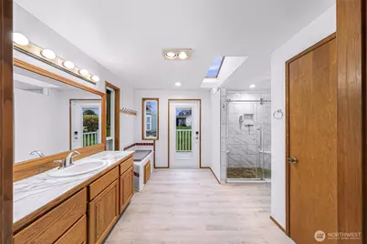 1207 Rainier Lane, Oak Harbor, WA 98277 - Photo 23