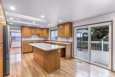 1207 Rainier Lane, Oak Harbor, WA 98277 - Photo 17