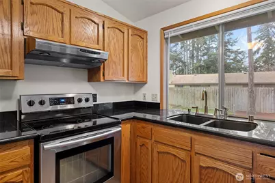 633 NW Mizzen Drive, Oak Harbor, WA 98277 - Photo 13