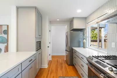 336 NW 46th Street, Seattle, WA 98107 - Photo 9