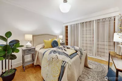 525 16th Avenue E #102, Seattle, WA 98112 - Photo 17