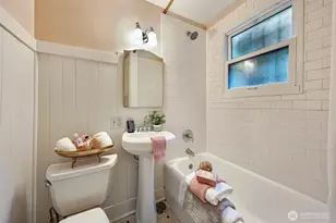 525 16th Ave E, Seattle, WA 98112 - Photo 19