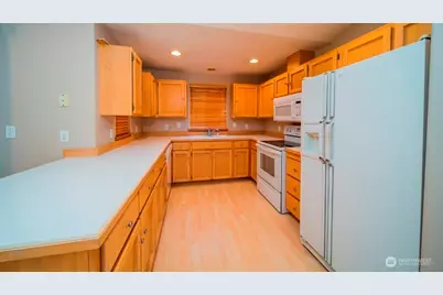 18501 E Country Club Drive, Arlington, WA 98223 - Photo 7