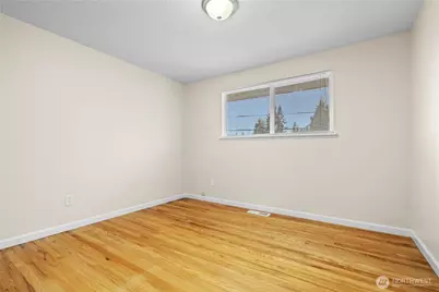 16709 W 58th Place, Lynnwood, WA 98037 - Photo 19