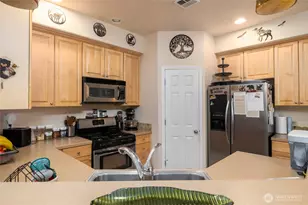 3321 Park Ln, Mount Vernon, WA 98274 - Photo 9