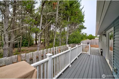 30505 H Street, Ocean Park, WA 98640 - Photo 27