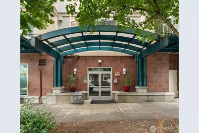 11004 NE 11th Street #404, Bellevue, WA 98004 - Photo 3