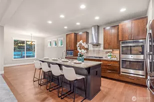 4585 167th Ln SE, Bellevue, WA 98006 - Photo 3