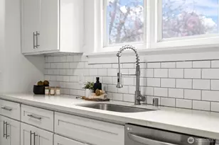 1502 S Anderson St, Tacoma, WA 98405 - Photo 13