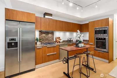 1920 4th Avenue #1807, Seattle, WA 98101 - Photo 17