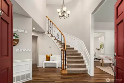 3233 241st Avenue SE, Sammamish, WA 98029 - Photo 3