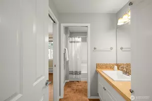 12034 15th Ave NE, Seattle, WA 98125 - Photo 17
