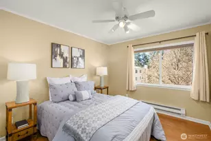 12034 15th Ave NE, Seattle, WA 98125 - Photo 17