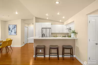 12034 15th Avenue NE #309, Seattle, WA 98125 - Photo 7