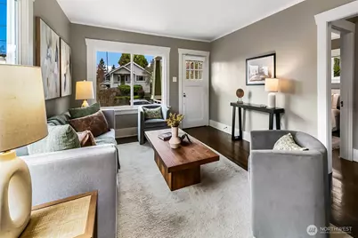 6526 Dibble Avenue NW, Seattle, WA 98117 - Photo 3