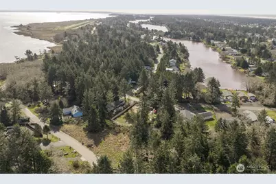 300 E Rain Street NE, Ocean Shores, WA 98569 - Photo 15