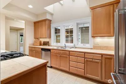 2307 Sundown Court, Anacortes, WA 98221 - Photo 13