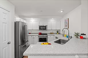 404 228th St SW, Bothell, WA 98021 - Photo 11