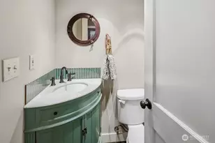 3847 Beach Dr SW, Seattle, WA 98116 - Photo 13