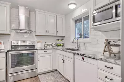 19206 54th Street E, Lake Tapps, WA 98391 - Photo 9