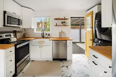 1237 SW 118th Street, Burien, WA 98146 - Photo 9