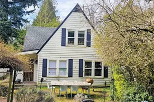 10741 Palatine Ave N, Seattle, WA 98133 - Photo 1