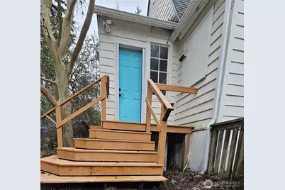 10741 Palatine Avenue N, Seattle, WA 98133 - Photo 9